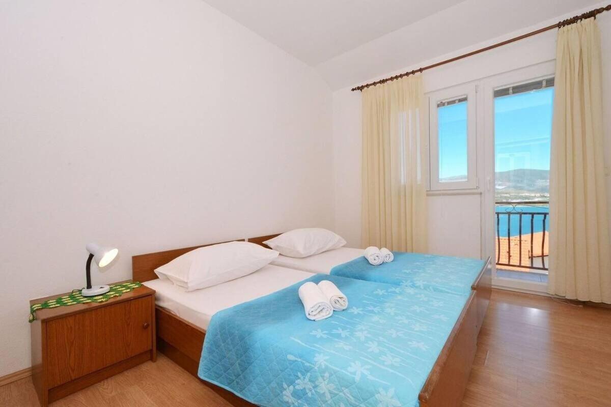Apartments Sima Trogir Eksteriør bilde