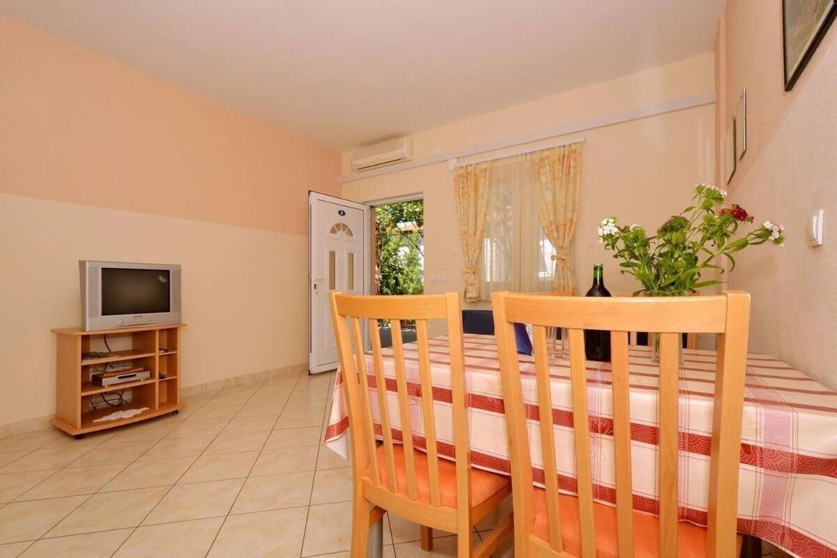 Apartments Sima Trogir Eksteriør bilde