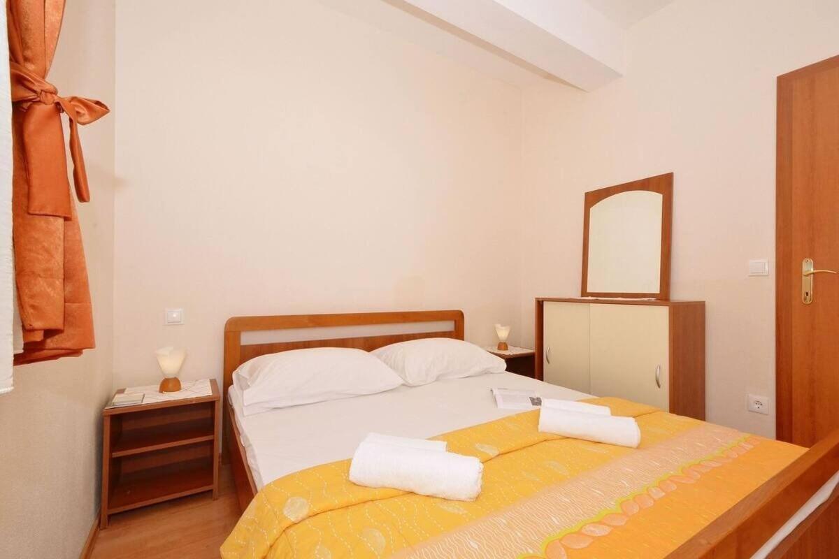 Apartments Sima Trogir Eksteriør bilde