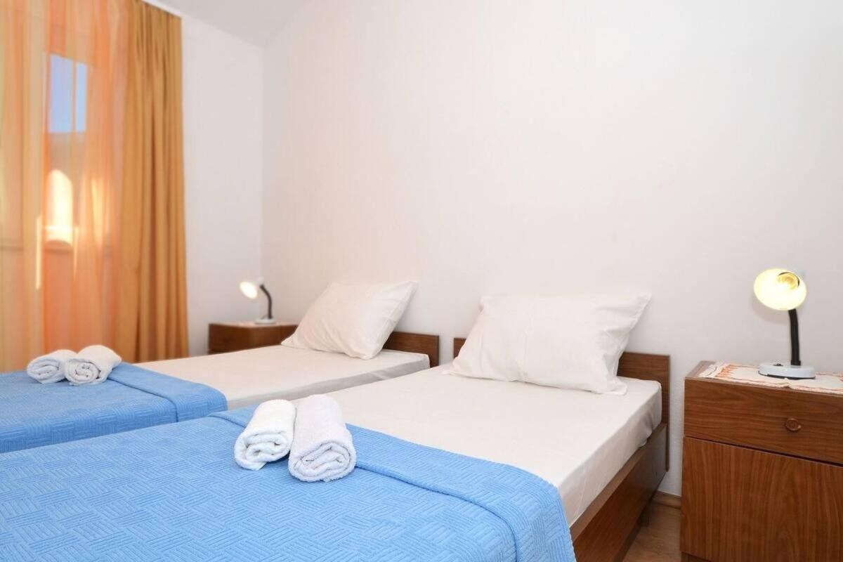 Apartments Sima Trogir Eksteriør bilde